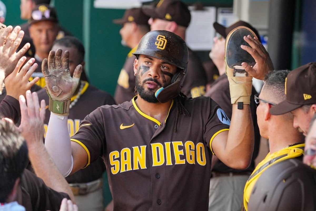【MLB】タティスJr.が「今季メジャー最長145メートル」特大弾 開幕2カ月ノーアーチも……オールスター明け“5戦3発”の巻き返し 【MLB】タティスJr.が「今季メジャー最長145メートル」特大弾 開幕2カ月ノーアーチも……オールスター明け“5戦3発”の巻き返し