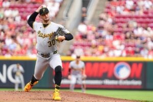 【MLB】「彼は明らかに怪我をしている」CY賞右腕スキーンズ、球速低下でまたも炎上……防御率3.90まで悪化し米メディア驚き「信じられない」