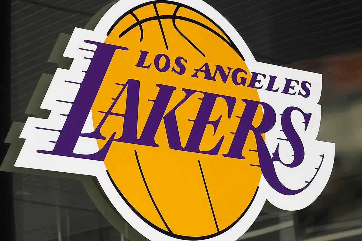 【NBA】「我々が口を挟めるような話ではない」レイカーズ売却、ロバーツ監督もショック隠せず 球団CEOはドジャースへの影響を否定 【NBA】「我々が口を挟めるような話ではない」レイカーズ売却、ロバーツ監督もショック隠せず 球団CEOはドジャースへの影響を否定