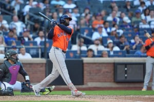 【MLB】「依然として最有力」14年ぶりの三冠王誕生の可能性　アルバレスが驚異の“9部門首位”、公式は偉業を阻むライバルたちに言及