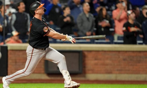 【MLB】アロンゾが古巣メッツ戦でメジャー通算300号達成「もっとも信じられないバットトス」　千賀滉大の決め球フォークを完全攻略