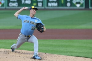 【MLB】剛腕ミジオロウスキー、CY賞当確の「防御率1.89＆243奪三振」　ブルワーズが4年連続地区V、球団史上初の100勝まであと6