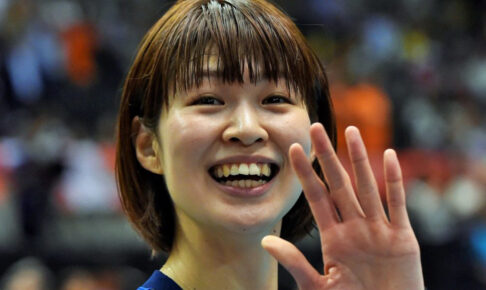 バレー女子、木村沙織さん＆中国元主将の再会に「ひときわ胸に響く場面」　日中決戦前に2S紹介で反響「懐かしさが込み上げる」