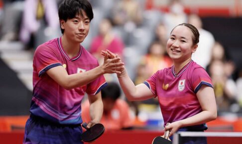 混合ダブルスの篠塚大登、伊藤美誠
