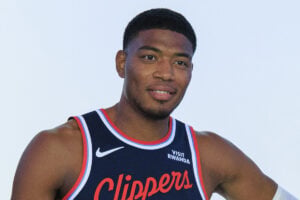 【NBA】クリッパーズ率いる名将、八村塁は「歴代最高の3Pシューター」と称賛も……「もっとプレーの幅を広げる必要がある」と注文