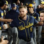 【MLB】31歳の苦労人バウアーズがブルワーズで開花、スネルから逆転2ラン呼び込んだ「驚異の粘り11球」を米メディア称賛 【MLB】31歳の苦労人バウアーズがブルワーズで開花、スネルから逆転2ラン呼び込んだ「驚異の粘り11球」を米メディア称賛