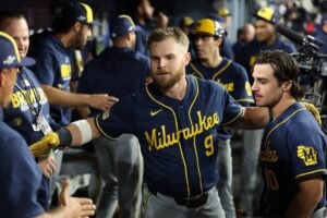 【MLB】31歳の苦労人バウアーズがブルワーズで開花、スネルから逆転2ラン呼び込んだ「驚異の粘り11球」を米メディア称賛