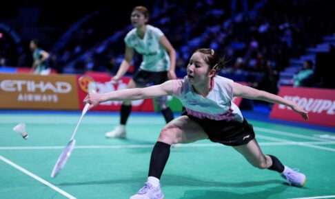 女子シングルス明地陽菜が第2シードを破る大金星　志田千陽・平本梨々菜組もベスト8進出、渡辺勇大・田口真彩組は無念の敗退【バドミントン】