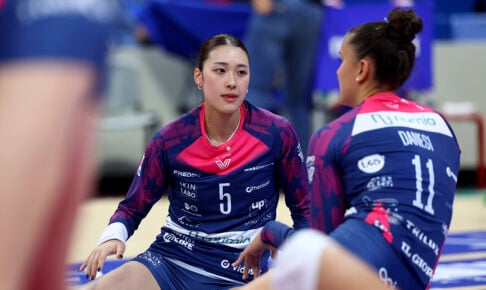 MVP獲得の佐藤淑乃が見せた日本人トリオとの交流　現地メディアは大友美空とともに高評価「重要な役割を担えることを証明」【セリエA女子】