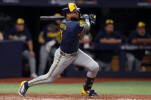 【MLB】ブルワーズが強すぎる……打線爆発でレイズ投手陣を完全粉砕　米記者驚愕“本塁打なし”2死からの8得点「止まらないマシーンだ」