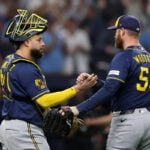 【MLB】“今季最高勝率”ブルワーズ、3連勝で球団初の世界一へ王手　大量10得点でレイズを圧倒