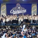 【MLB】ブルワーズの優勝パレードに75万人超、主将イエリッチが感激「永遠に祝おう」　地元ミルウォーキーで球団初の世界一を祝福