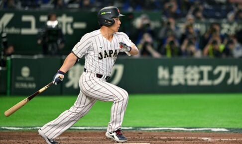 【WBC2026】これぞ4番、吉田正尚が値千金の「2点適時打」　侍ジャパンが終盤でついに勝ち越し　宿敵・韓国撃破なるか