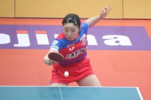 「勝ちたい気持ちはありますけど……」張本美和、“負けないエース”が貫く信念　カットマン撃破の17歳は「その目標に向かって」【Tリーグ】