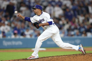 【MLB】またも炎上の守護神ディアス、配置転換の話題にはロバーツ監督も苛立ち「他に誰かいるんだ？」　本人は“降格”も受け入れ覚悟
