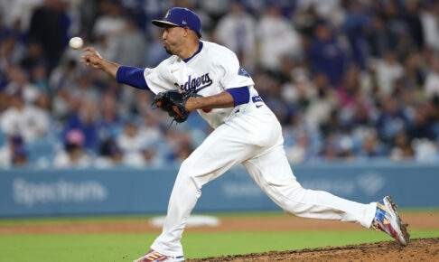 【MLB】大谷翔平が走者を進めて……新加入タッカーが決勝適時打　守護神ディアス快投で「ドジャース開幕2連勝」