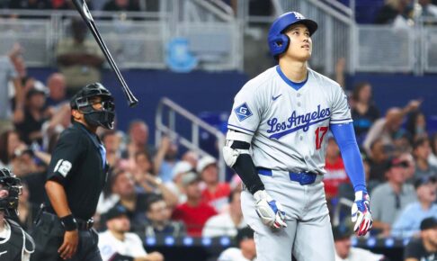 【MLB】大谷翔平が「華麗なバットフリップを披露」と公式注目　2試合連発で確信歩き、鮮やかなパフォーマンスに「アートだ」